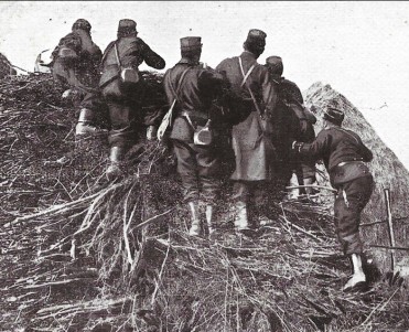 Carte Postale Au Combat (01)